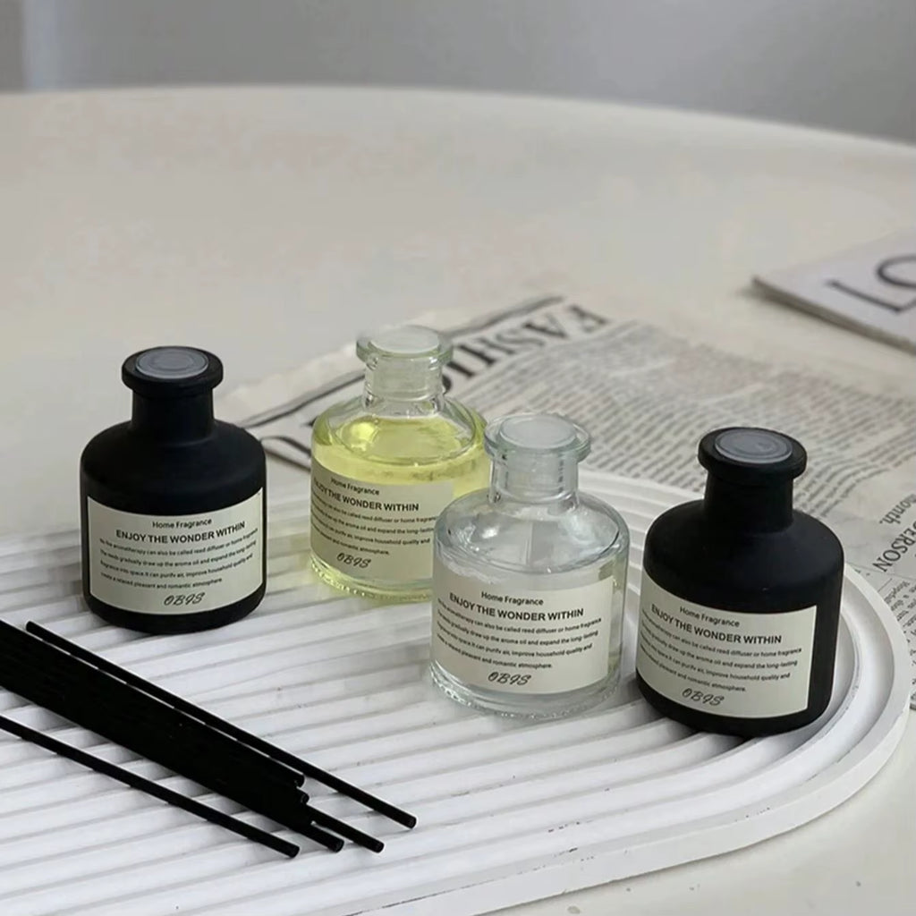 50Ml Flameless Home Fragrance Room Flameless Freesia Jasmine Fragrance Oil with Reed Diffuser Stick Home Room Air Freshener Deco